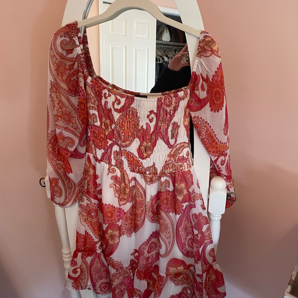 Dress - Picture 2 of 2
